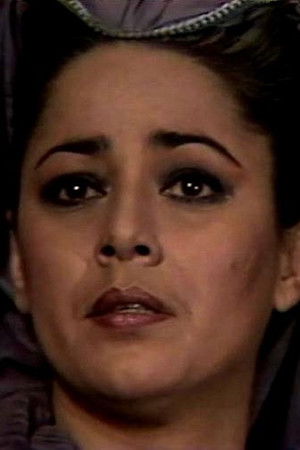 Էվելինա Ադամյան